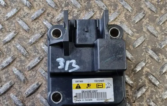 Cadillac Escalade Airbag control unit/module 15913905