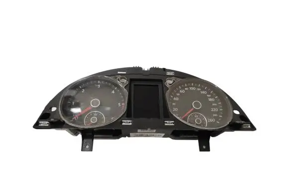 Volkswagen PASSAT B6 Speedometer (instrument cluster) 3C0920872G