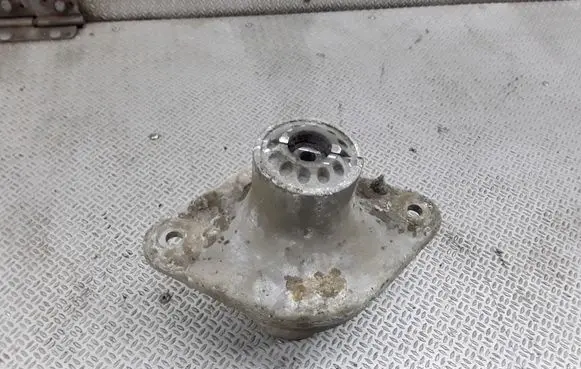 Audi 100 S4 C4 Coil spring/strut mount 