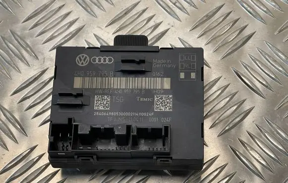 Volkswagen Touareg II Door control unit/module 4H0959795B