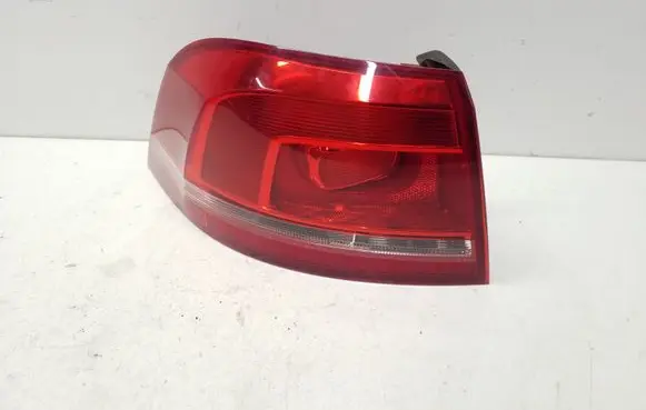 Volkswagen PASSAT B7 Rear/tail lights 3AF945095A 605001 605211