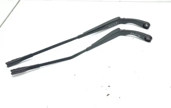Land Rover Evoque II Front wiper blade arm K8D217526BA K8D217526AA BD217526AA