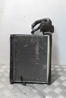 Air conditioning (A/C) radiator (interior)