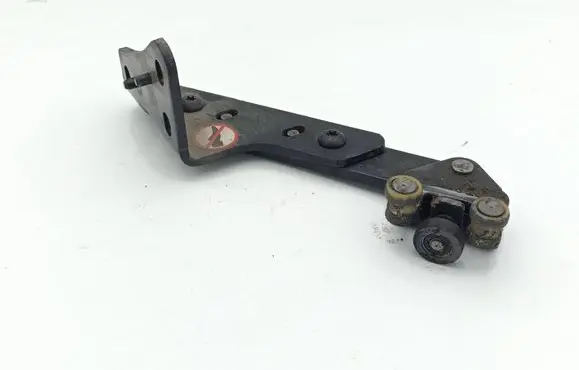 Toyota Proace Sliding door lower roller guide/hinge 98080758D