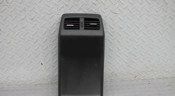 Honda CR-V Rear air vent grill 