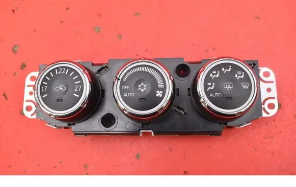 Peugeot 4008 Climate control unit 7820A615