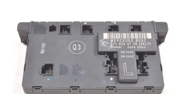 Mercedes-Benz SLK R171 Door control unit/module 1718200726