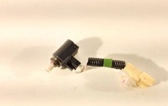 Clutch pedal sensor