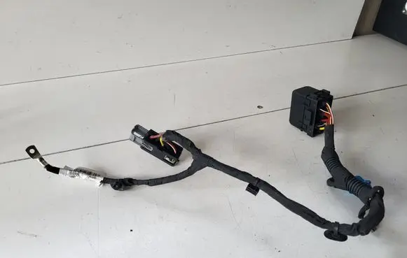 Renault Clio V Positive wiring loom 115121740R