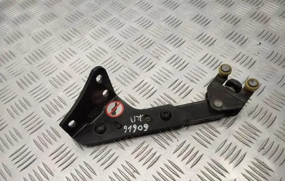 Peugeot Traveller Sliding door lower roller guide/hinge 98080759