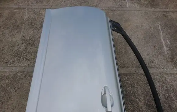 Toyota Avensis T250 Front door 6700205050