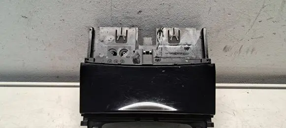 Ashtray (front)