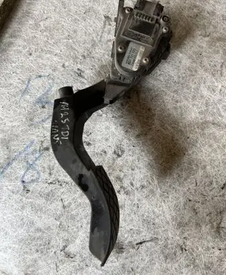 Audi A4 S4 B6 8E 8H Accelerator throttle pedal 6PV0077707 8D1721523