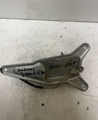 Suzuki Grand Vitara I Rear window wiper motor 34332581