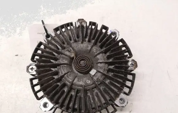 KIA Sorento Viscous fan clutch