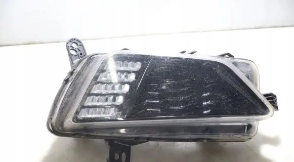 Volkswagen Polo VI Front fog light