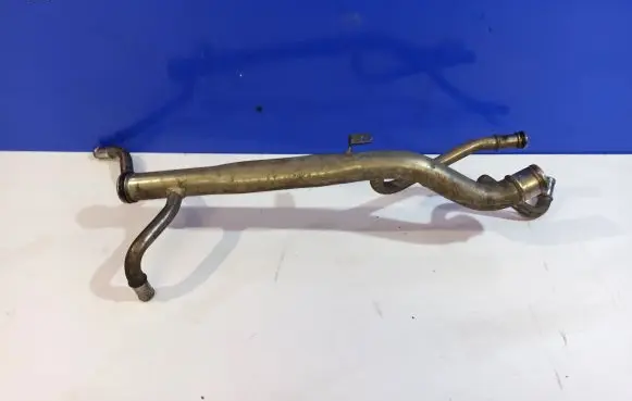 Volvo V60 Engine coolant pipe/hose 30757889