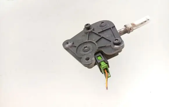 Audi A4 S4 B6 8E 8H Tailgate boot lock/latch motor 8E9827833