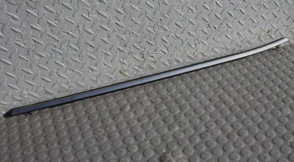 Mazda CX-30 Front door trim (molding) LISTWALTCX30 LISTWAPARAPET