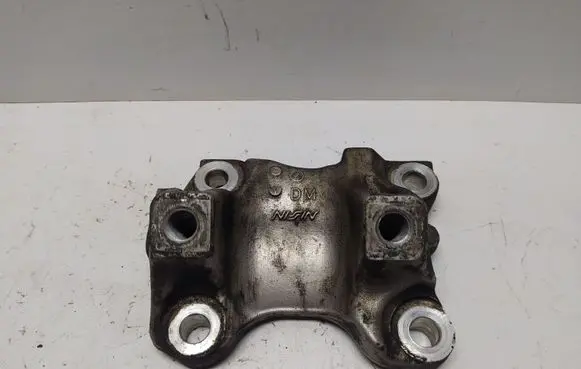 Honda Accord Engine mounting bracket