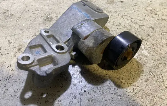 Chrysler 200 Alternator belt tensioner 04627154AC 03825