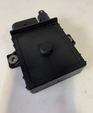 BMW 3 E90 E91 Glow plug pre-heat relay 7801201
