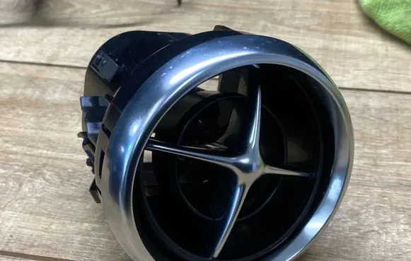 Mercedes-Benz SL R231 Dash center air vent grill A2318300054 11943 145111
