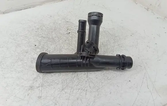 Audi A5 Sportback 8TA Engine coolant pipe/hose 04L121026R