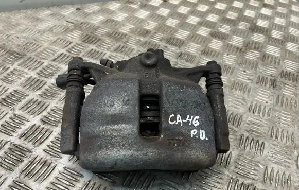 Volkswagen Golf VII Front brake caliper