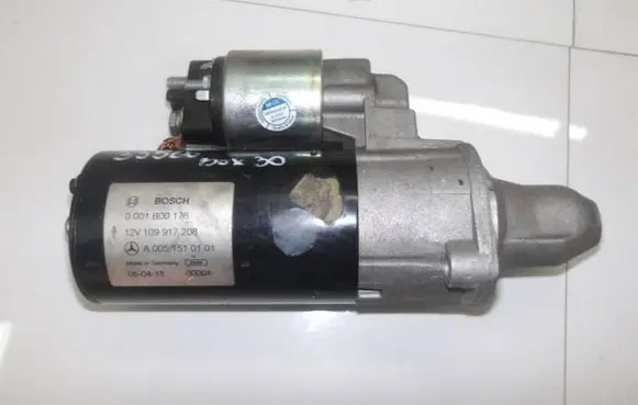 Mercedes-Benz SL R230 Starter motor A0051510101