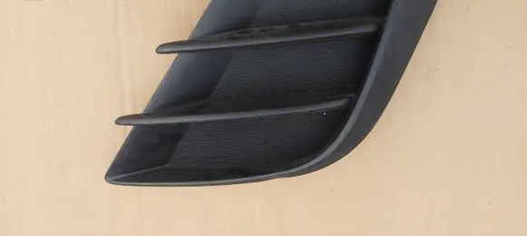 Mazda 3 II Front bumper lower grill BCW850C21