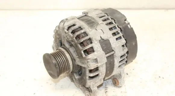 Audi Q5 SQ5 Generator/alternator 04L903017D