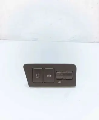 Toyota GT 86 Tailgate opening switch 83002CA000