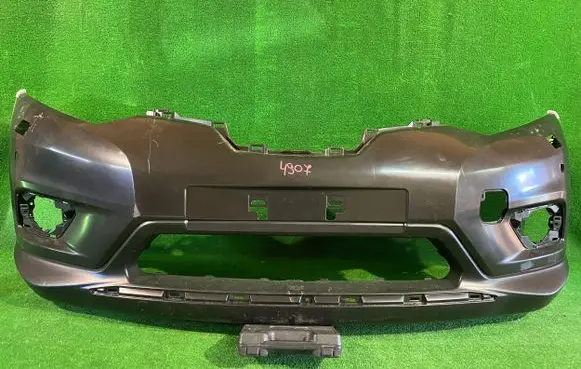 Nissan X-Trail T32 Front bumper