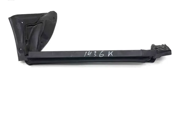 Jaguar XK8 - XKR Rear door rubber seal (on body) X110X4L1 HJA5749CD