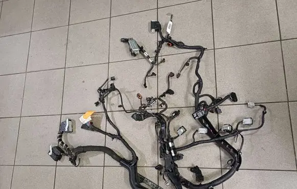 Volvo S60 Engine installation wiring loom 33468590 31346732