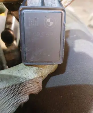 BMW X5 E53 Front height sensor lever 1093697