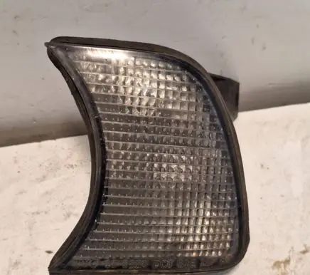 BMW 5 E34 Front indicator light 183270 E13010179