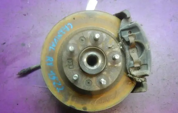 KIA Carnival Front wheel hub spindle knuckle