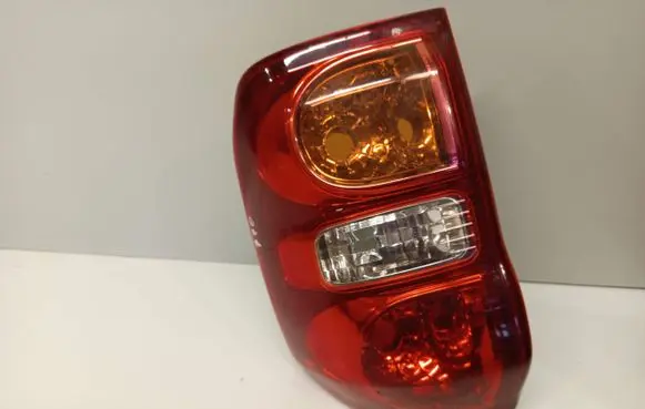 Toyota RAV 4 (XA20) Rear/tail lights
