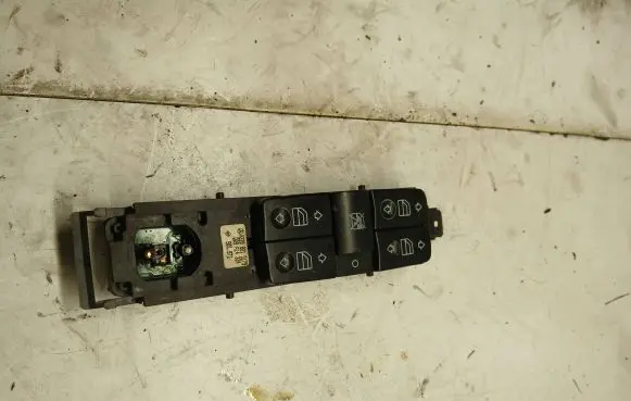 Mercedes-Benz S W220 Electric window control switch A2208213179 501971 009A14324