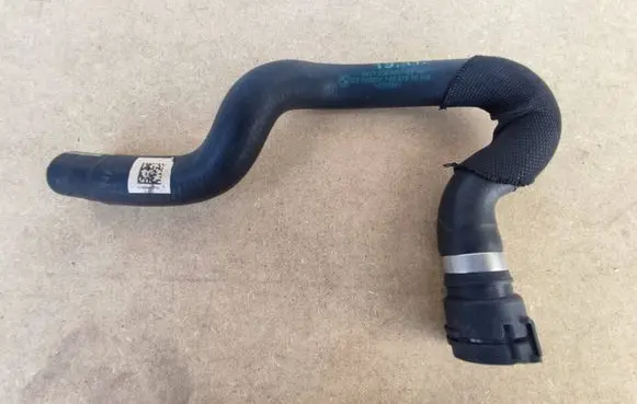 BMW 4 F32 F33 Engine coolant pipe/hose 9364537 64219364537