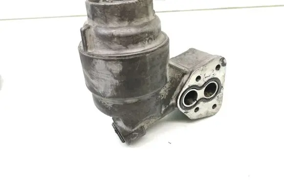 Lexus IS 220D-250-350 Oil filter mounting bracket