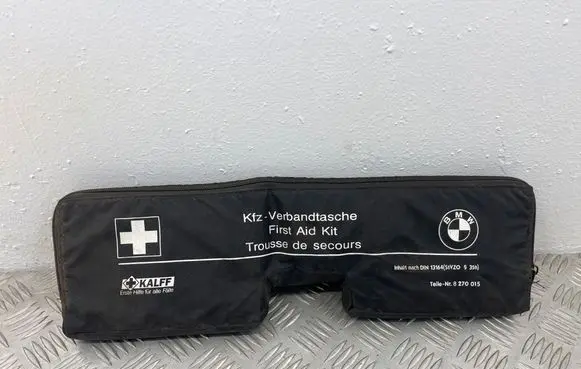 BMW 5 E60 E61 First aid kit 13164 8270015 S35H