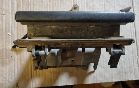 Audi 100 S4 C4 Tailgate/trunk/boot exterior handle 