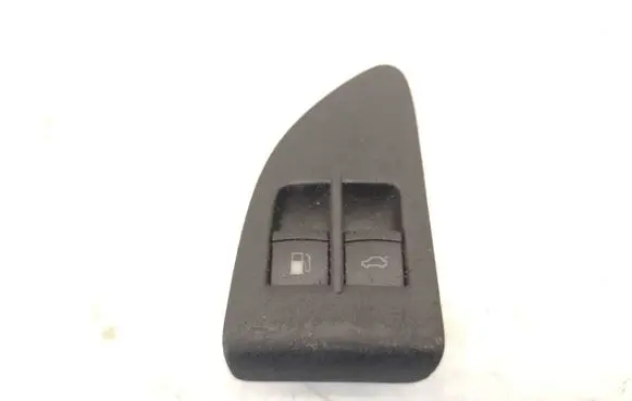 Volkswagen PASSAT B5.5 Tailgate opening switch 1J0959831A 1J0959833A