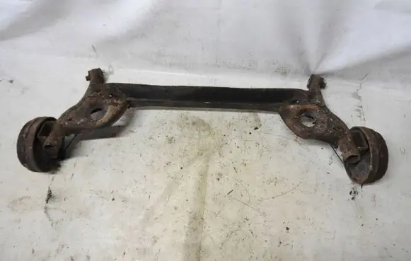 Nissan Note (E12) Rear axle beam with reductor 8200973738
