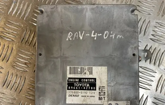 Toyota RAV 4 (XA20) Engine control unit/module 8966142780 1758005192