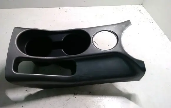 Cup holder front