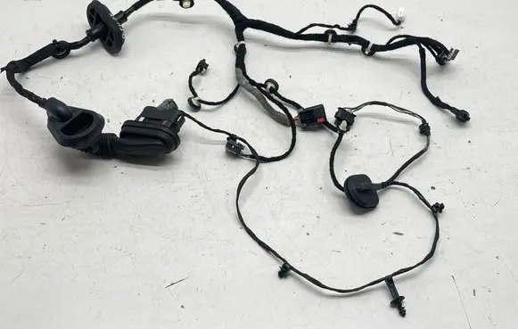 Jeep Grand Cherokee WL Front door wiring loom 68599517AA 5U35146100851